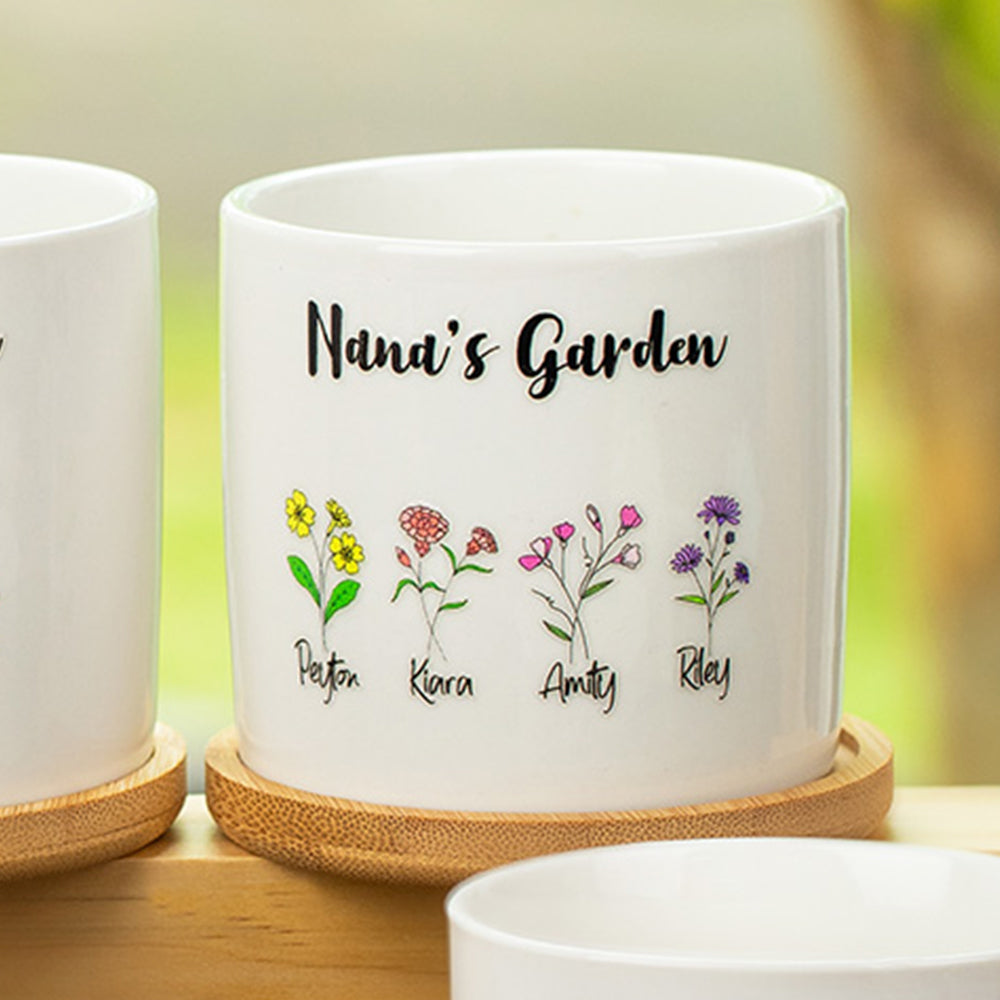 plant pots with names on Gift For Mom/Grandma